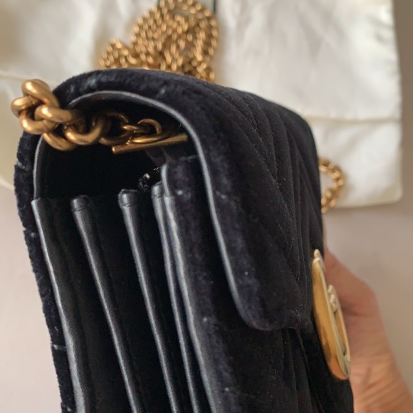 Authentic Gucci Marmont black velvet handbag - Picture 16 of 16